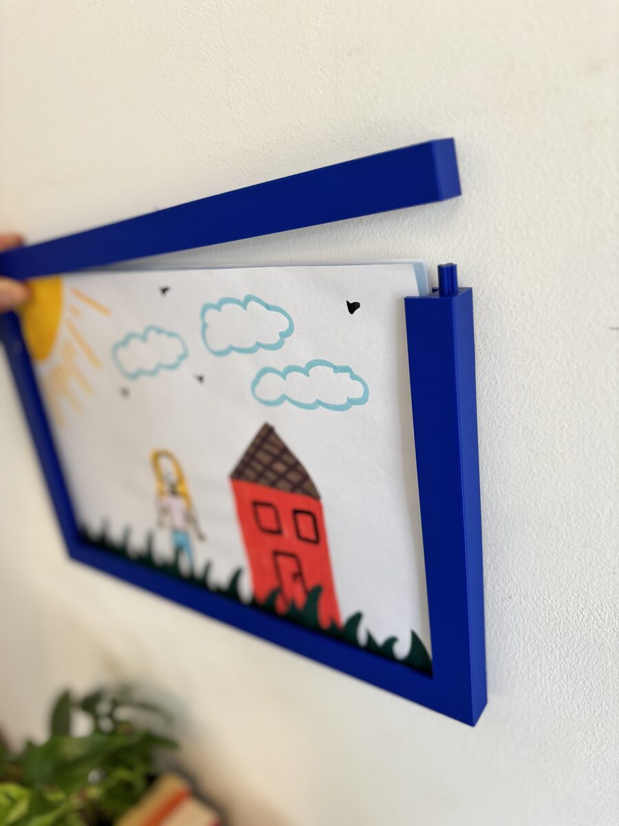 A4 Wall Frame – Top-loading, Multi-page Holder - thumbnail 8