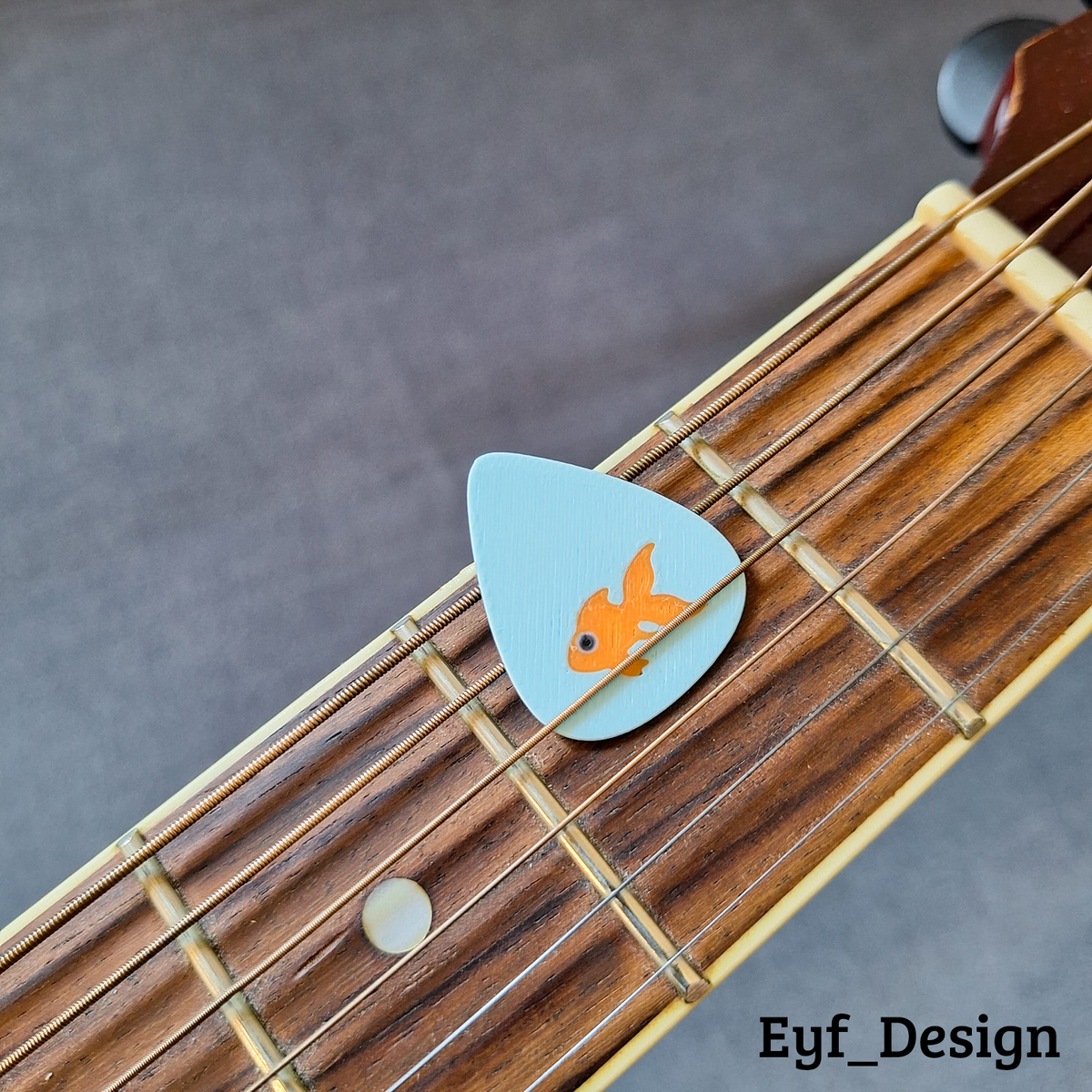 Fun Guitar Picks: Fish In Bag