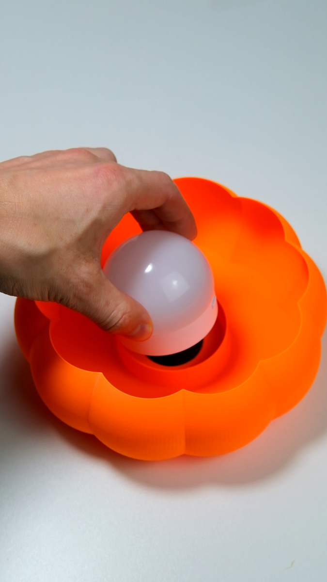 Ha(L)oween Wall Lamp - thumbnail 7