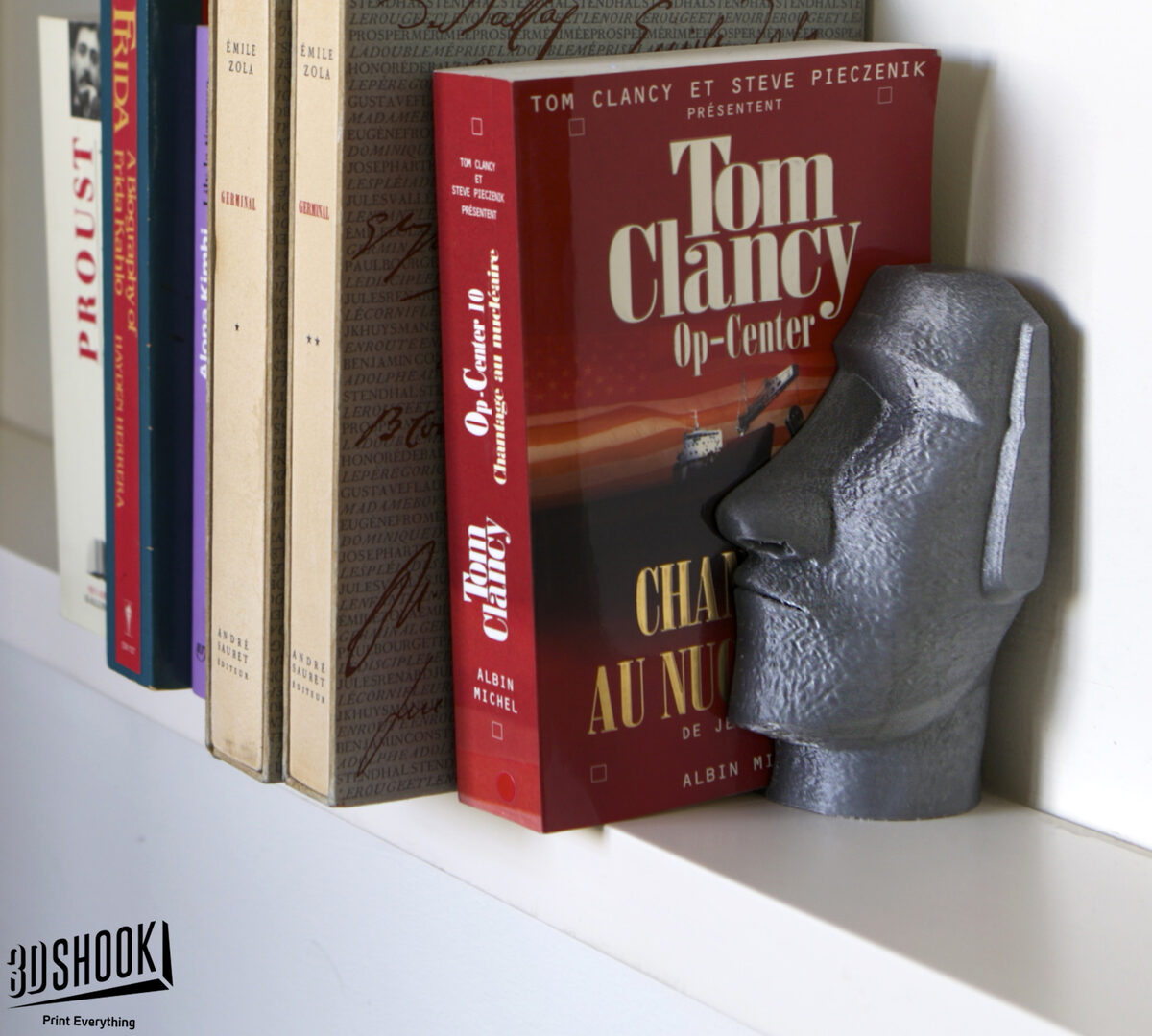 moaibookend12